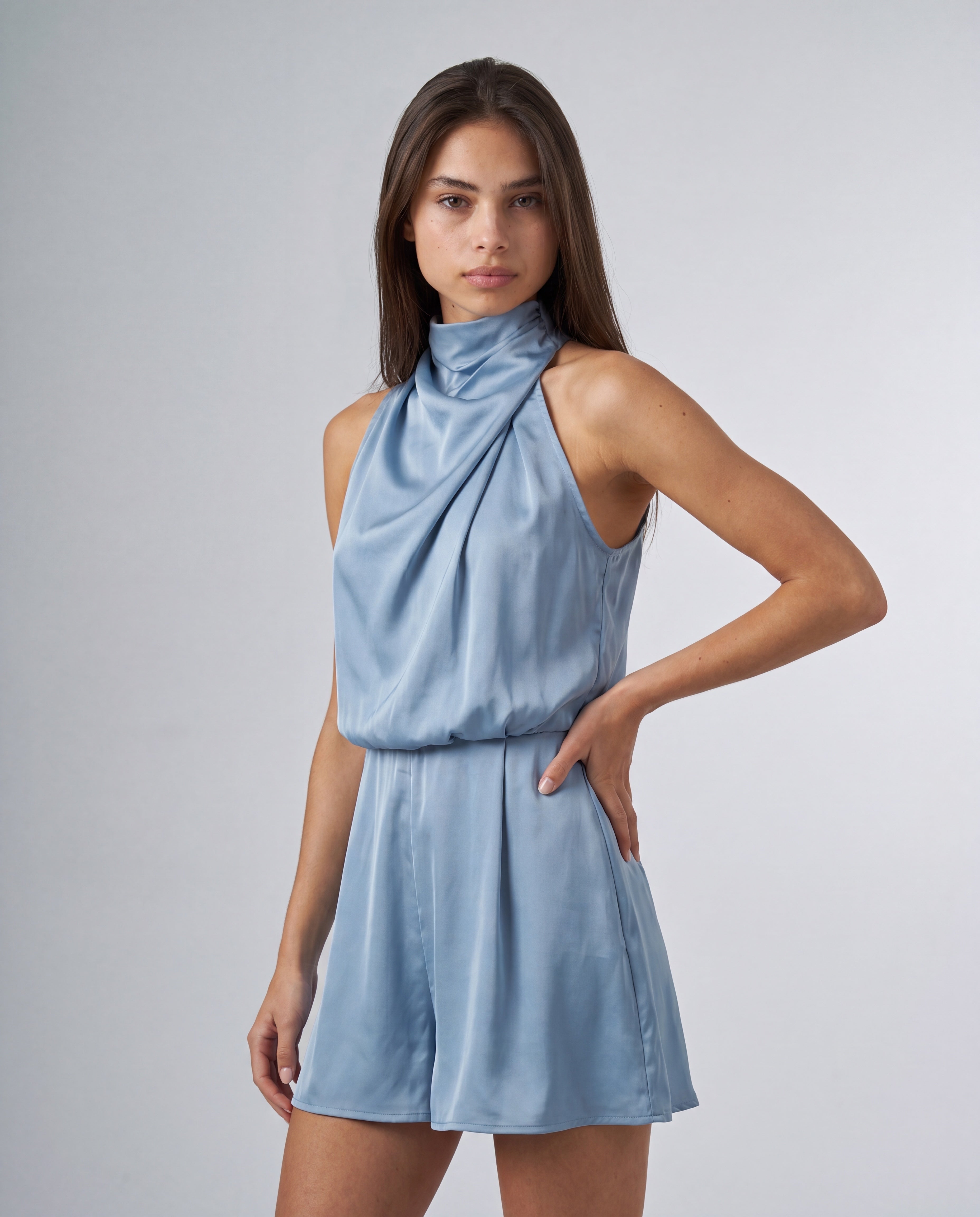 HELEN lightblue hero